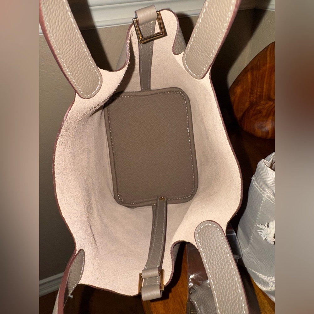 Boutique Taupe Leather Bucket Bag - Picture 6 of 8